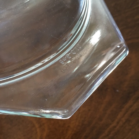 Vintage Pyrex 1.5 Qt. Divided Dish - Picture 13 of 16